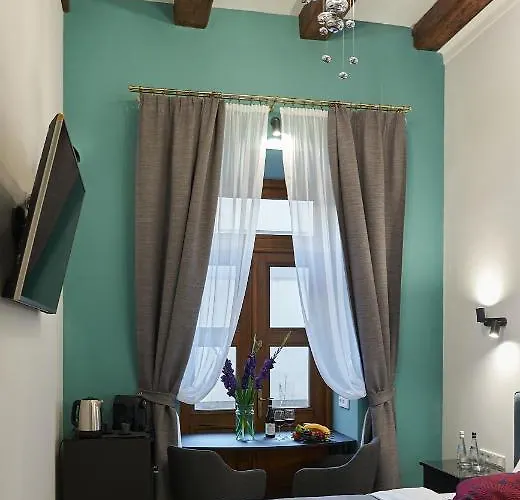 7 Heaven Elegant Old Town Bed & Breakfast 4*