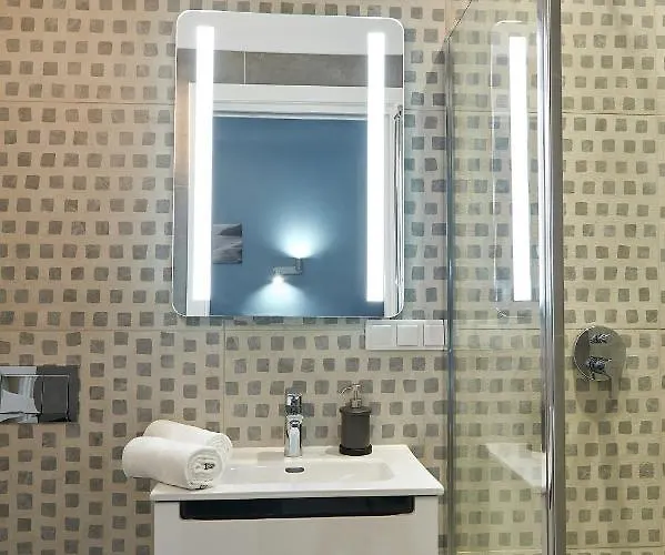 Bed & Breakfast 7 Heaven Elegant Old Town