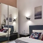 7 Heaven Elegant Old Town Nocleg ze śniadaniem 3*