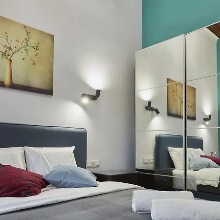 B&B 7 Heaven Elegant Old Town