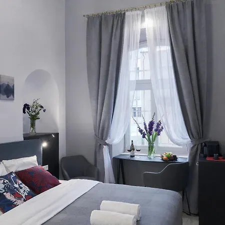 7 Heaven Elegant Old Town B&B 크라쿠프