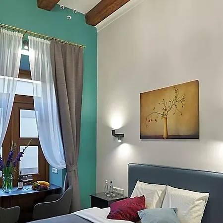 7 Heaven Elegant Old Town Bed & Breakfast