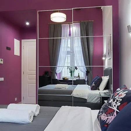 7 Heaven Elegant Old Town B&B 크라쿠프
